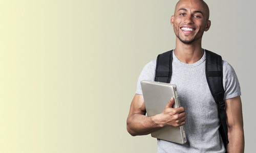 Schüler mit Laptop