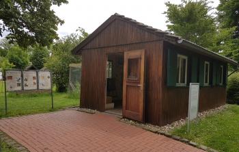 kleines Holzhaus