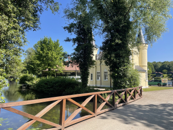 Inselschlösschen am Hariksee